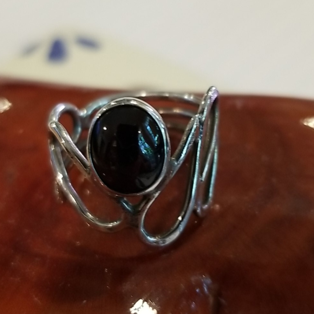 GARNET RING/FINAL PRICE - Picture 5 of 6
